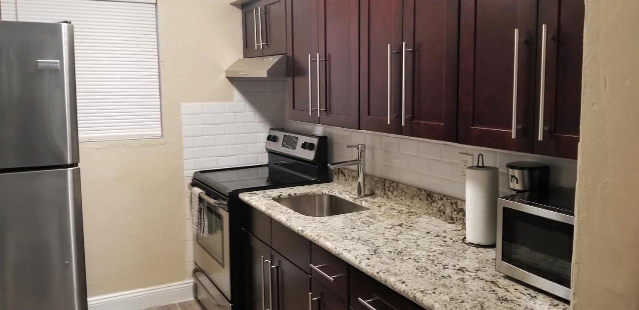Very Glam Apartment 5 Miles From Hard Rock ハリウッド エクステリア 写真
