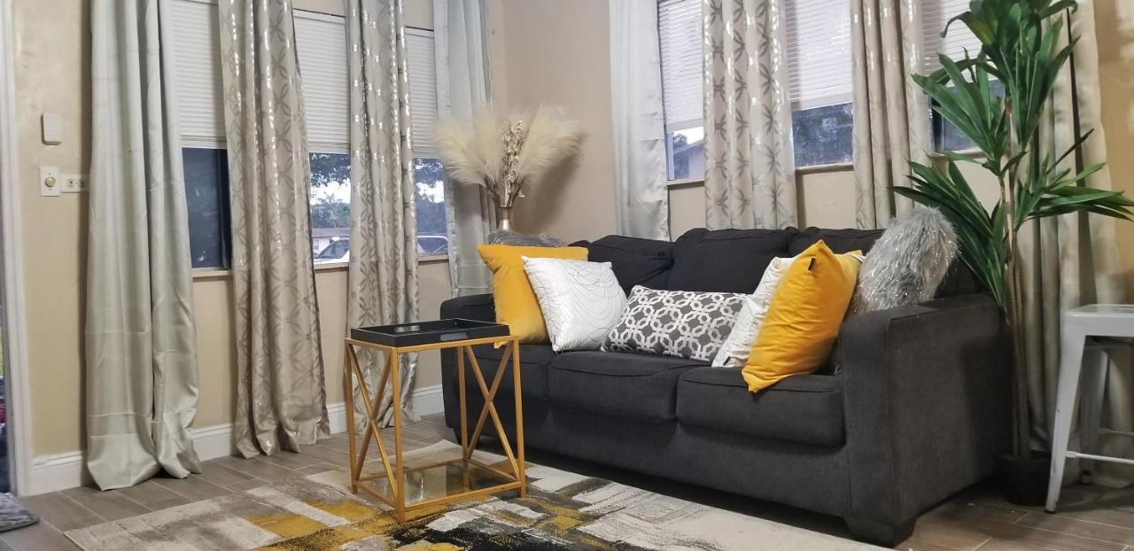 Very Glam Apartment 5 Miles From Hard Rock ハリウッド エクステリア 写真